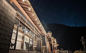 一棟貸x滝が見える半露天 自動麻雀卓 最大20名12時チェクイン後すぐにbbq可